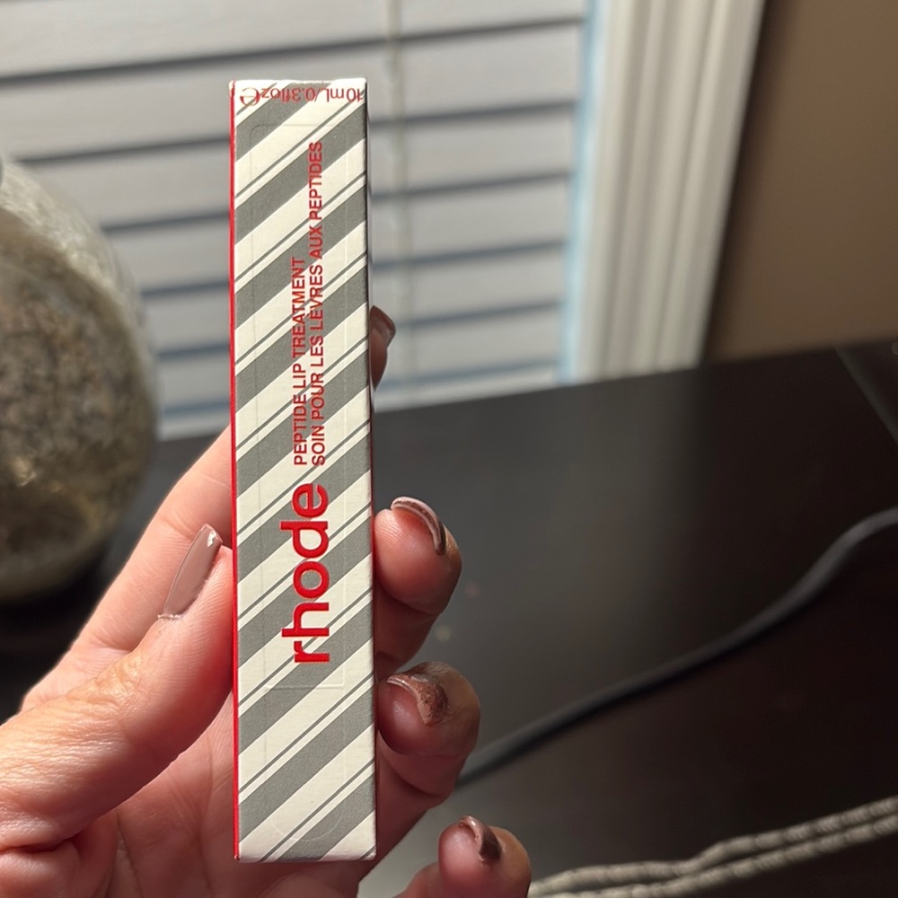 RHODE Striped Lip Treatment in Peppermint Glaze